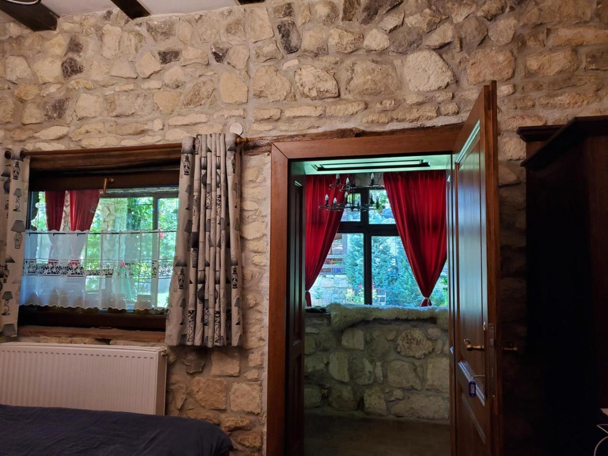 Pensiunea Casa Dacilor Podeni المظهر الخارجي الصورة